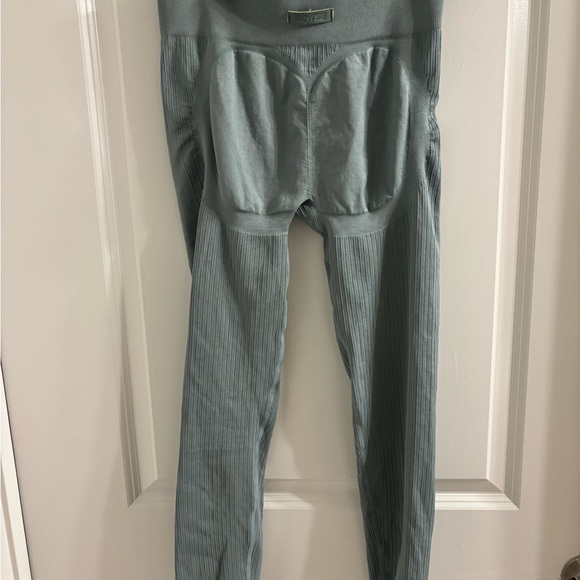 Bo + Tee Set - Picture 7 of 8